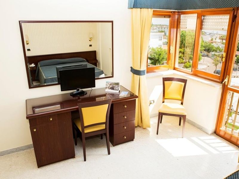 Hotel Photo 3