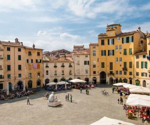 Apartment Piazza Anfiteatro Lucca Lucca Italy
