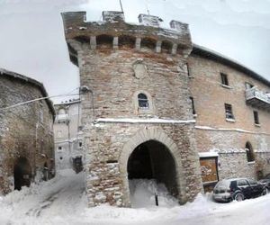 Nelle Mura Del Castello Fossato Italy