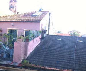 Vico La Torre Modern Flat Chiavari Italy