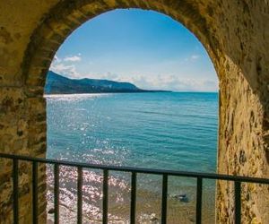 Casa Del Lavatoio Cefalu Italy