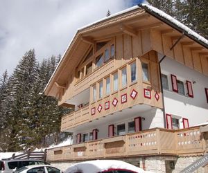 Sot Bosch Apartments Canazei Italy