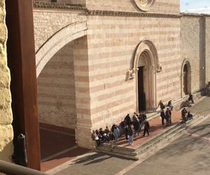 Appartamenti Piazza Santa Chiara Assisi Italy