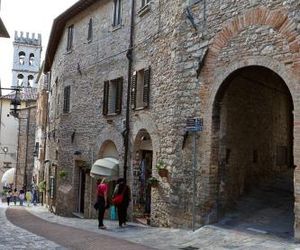 Il Cortile Gallery Apartment Assisi Italy