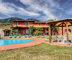 Casa Mennone Capannori Italy