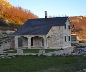 Guest House Lovcen Radanovici Montenegro
