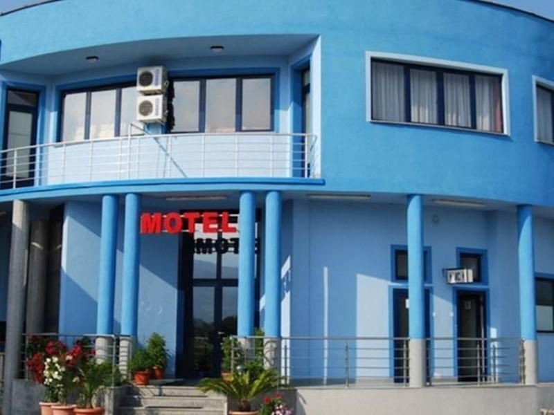 Hotel Photo 6