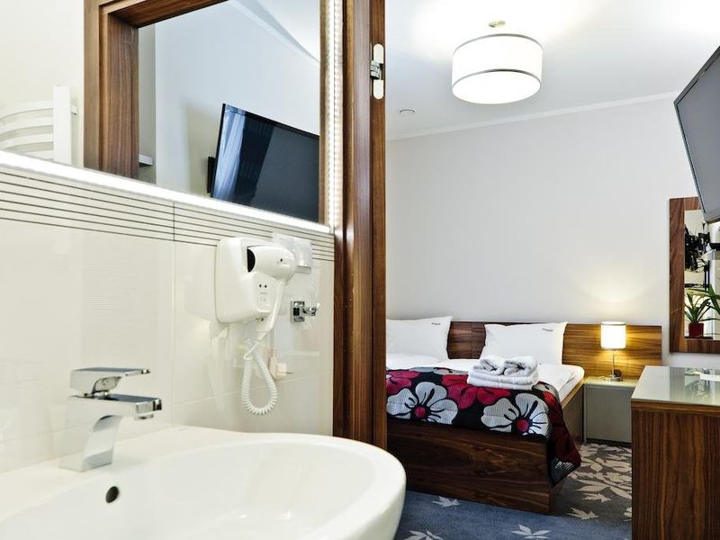 Hotel Photo 9
