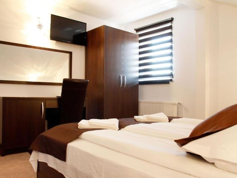 Hotel Photo 8