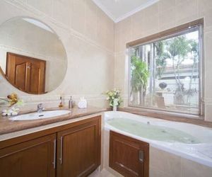 Pratumnak Pool Villa 1C Pattaya Thailand