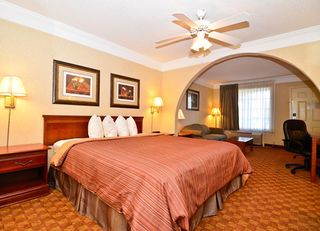 Hotel pic Peach State Inn & Suites