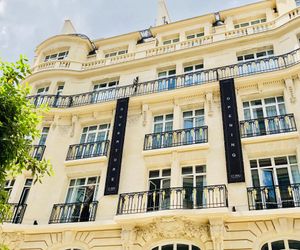 Maison Astor Paris, Curio Collection by Hilton Paris France