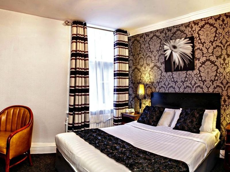 Hotel Photo 1