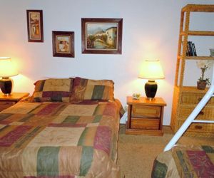 Two-Bedroom Deluxe Unit #66 by Escape For All Seasons Big Bear Lake United States