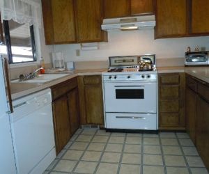 TWO BEDROOM TOWNHOUSE UNIT #72 BY SNOW SUMMIT TOWNHOUSES Big Bear Lake United States