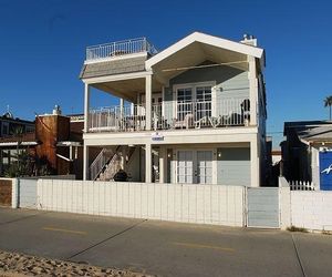OCEANFRONT WITH SOFA SLEEPER  UNIT B Newport Beach United States