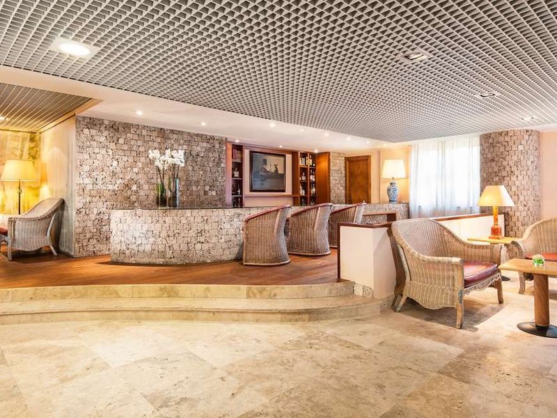Hotel Photo 7