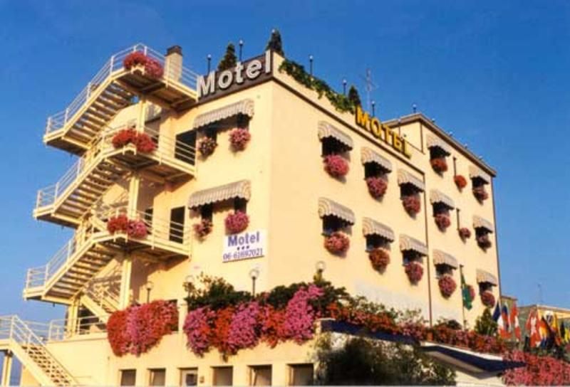 Hotel Photo 23