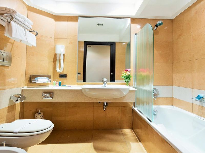 Hotel Photo 9