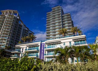 Mare Azur Miami Luxury Apartments by Montecarlo