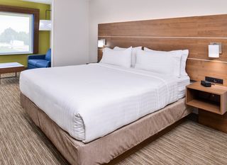 Фото отеля Holiday Inn Express & Suites - Siloam Springs, an IHG Hotel