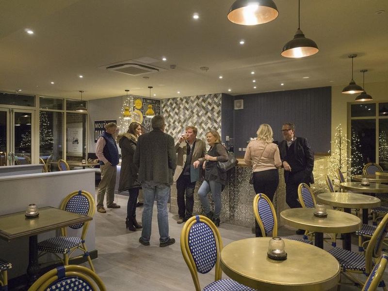 Hotel Photo 10