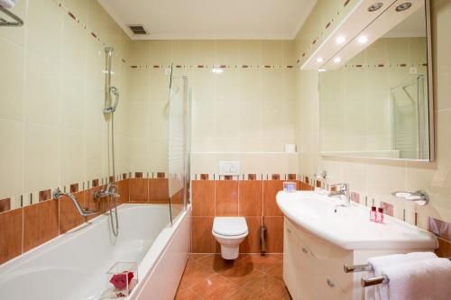 Hotel Photo 10