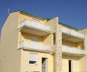 Apartments Suhomont Pag Croatia