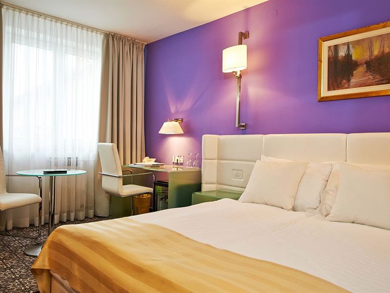 Hotel Photo 3