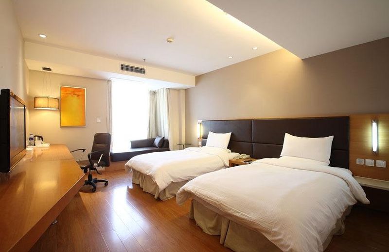 JI Hotel Xianggang Middle Road Qingdao