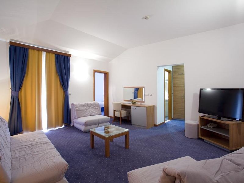 Hotel Photo 5