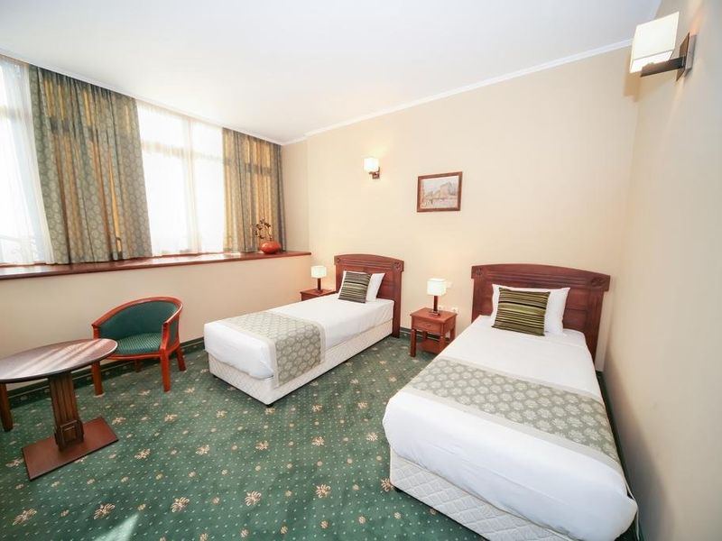 Hotel Photo 5