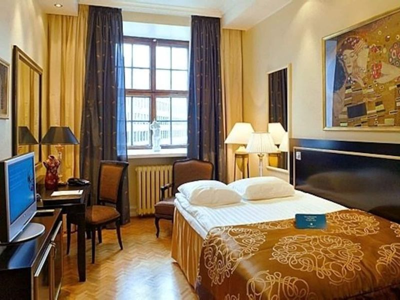 Hotel Photo 1