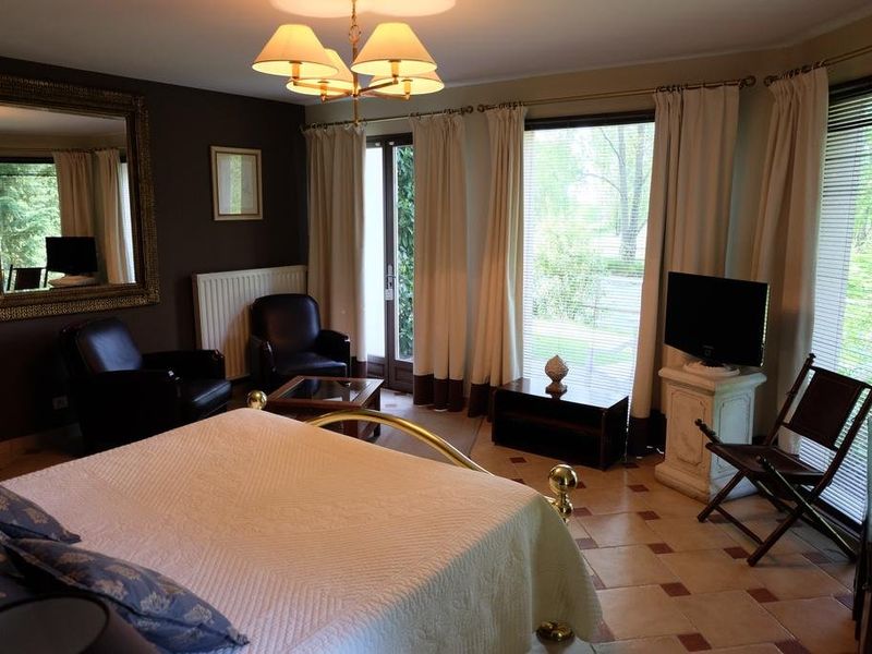 Hotel Photo 1