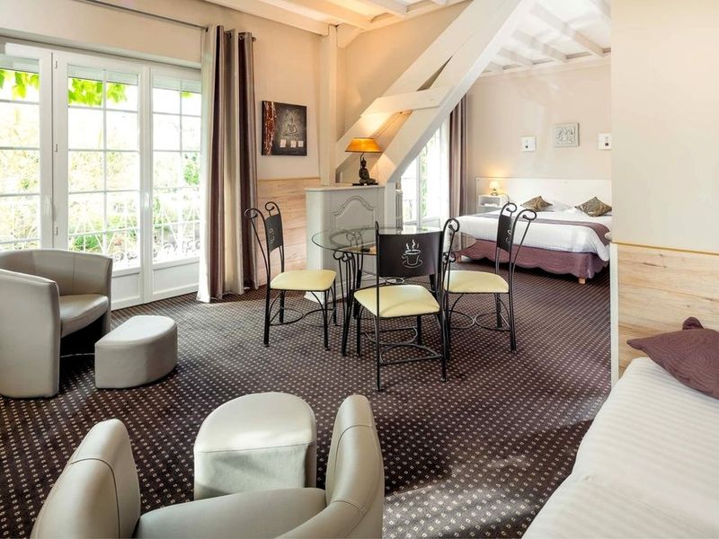 Hotel Photo 10