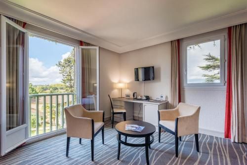 Hotel Photo 12
