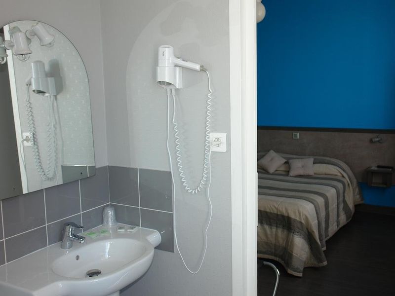 Hotel Photo 9
