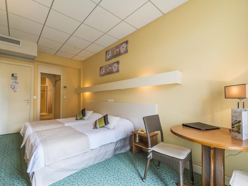 Hotel Photo 5