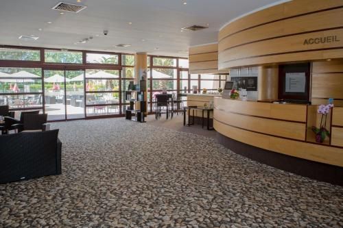 Hotel Photo 9