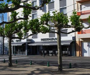 Citôtel Le Chêne Vert Les Sables-dOlonne France