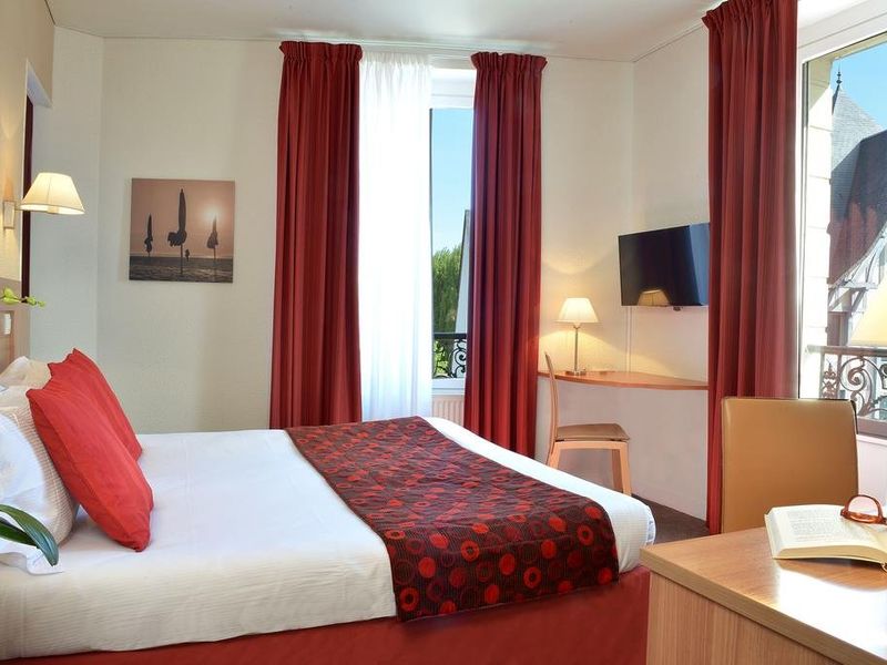 Hotel Photo 1