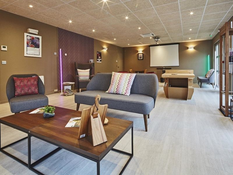 Hotel Photo 8