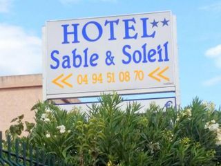 Фото отеля Hotel Sable Et Soleil - Port, Plage et spa