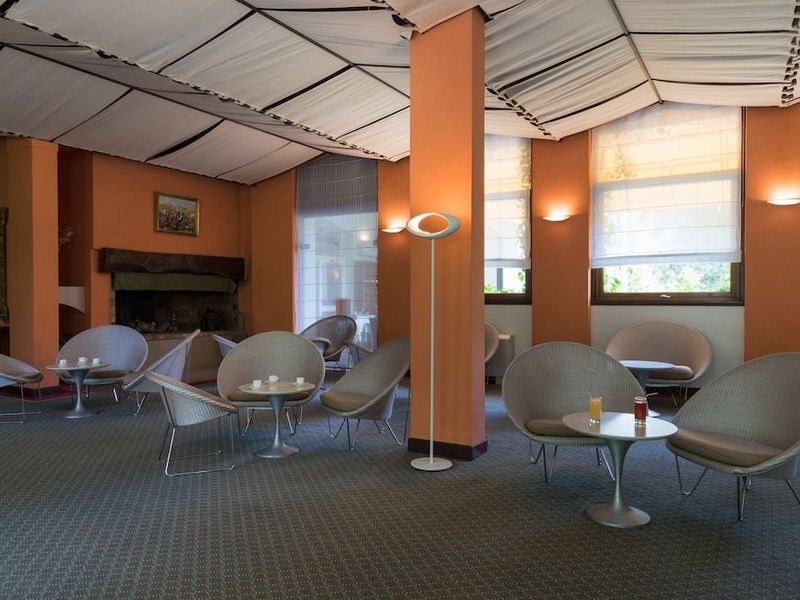 Hotel Photo 9