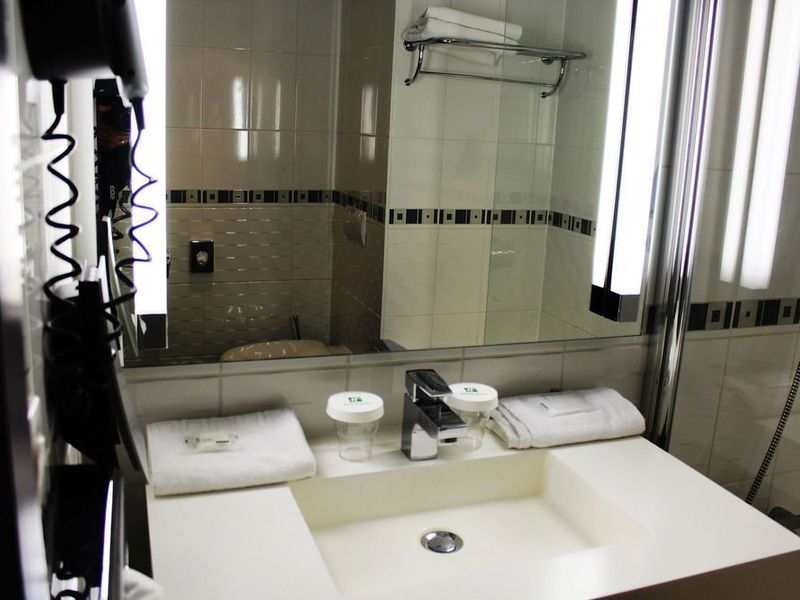 Hotel Photo 9