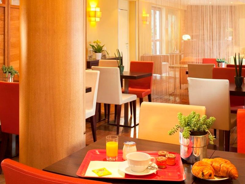 Hotel Photo 12