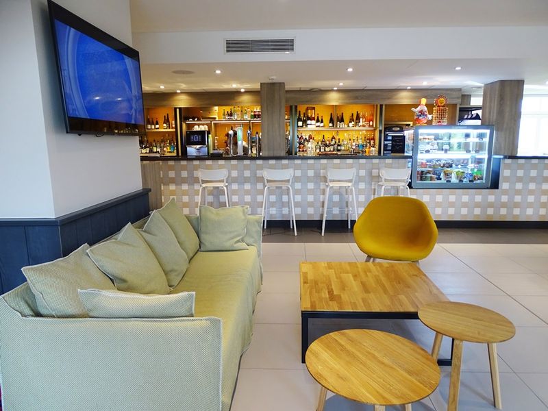 Hotel Photo 9