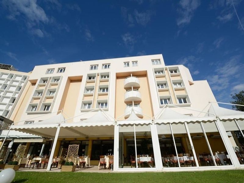 Hotel Photo 23