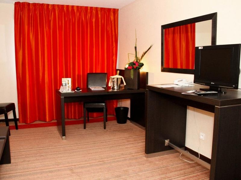 Hotel Photo 6