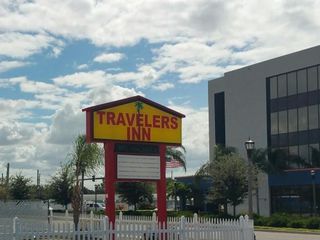Фото отеля Travelers Inn - Clearwater